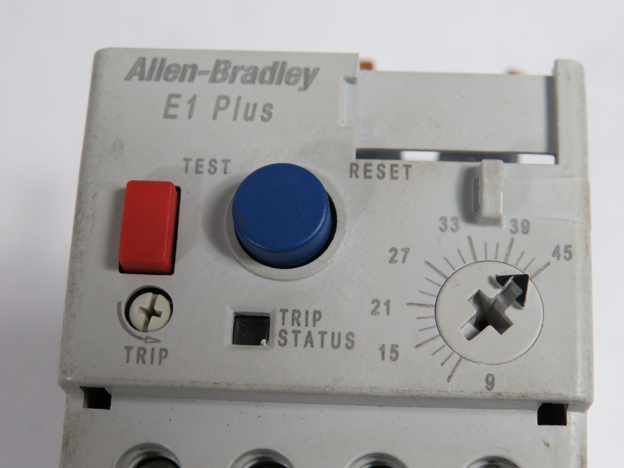 Allen-Bradley 193-EEFD Overload Relay Series C 9-45A BENT BARS/STAINED USED