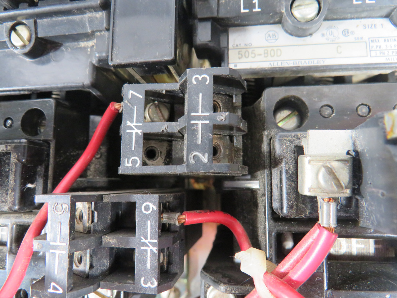 Allen-Bradley 505-BOD-17-90011 Reversing Starter DAMAGE + MISSING SCREWS USED