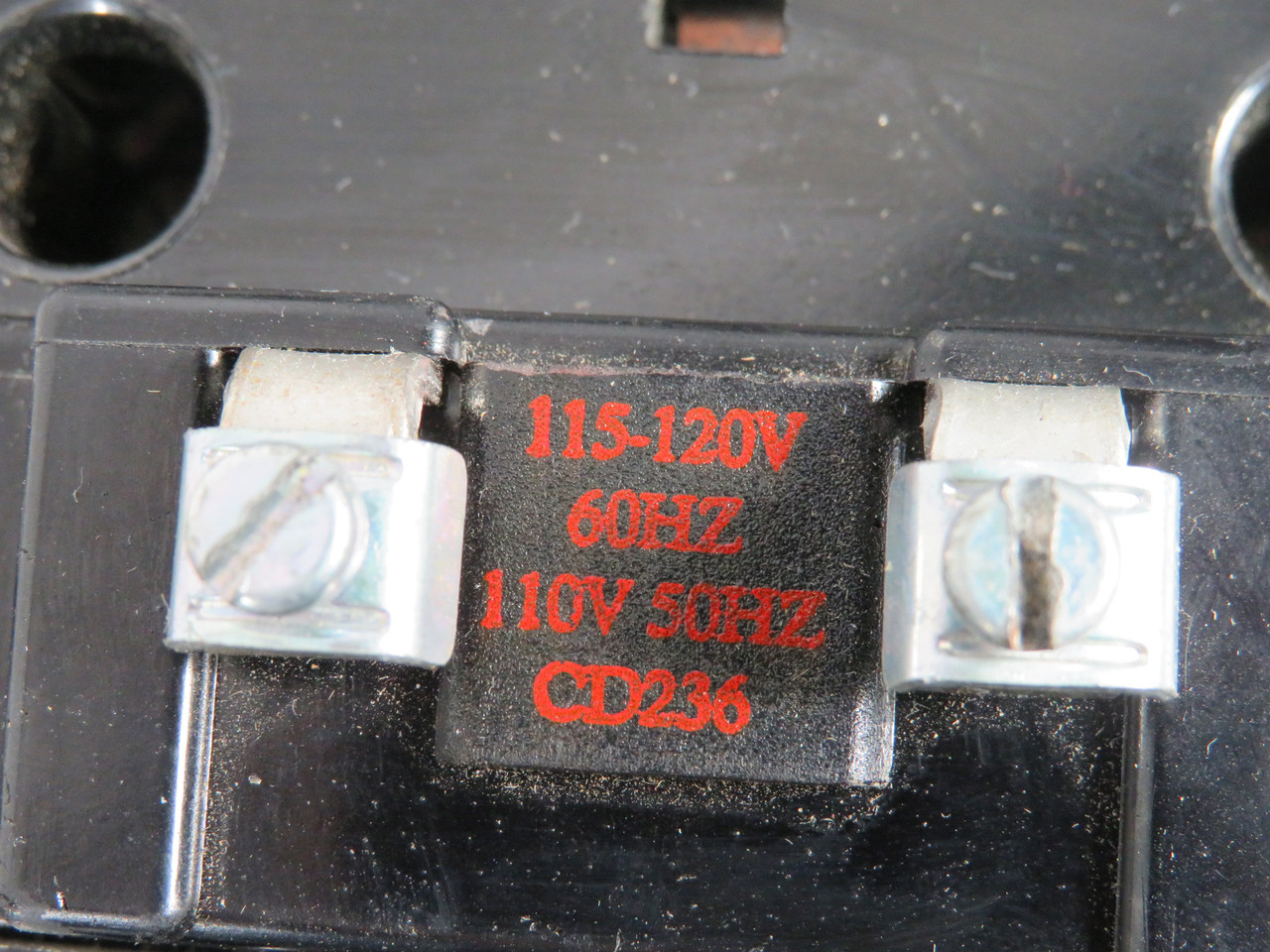 Allen-Bradley 500F-DOD930-90011 Feed-Through Contactor Ser A MISSING SCREWS USED