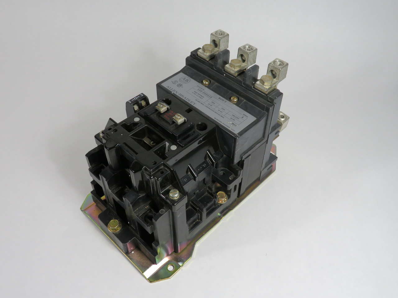 Allen-Bradley 500-DOD930 Top-Wired Contactor Ser A 110/120V 50/60Hz USED