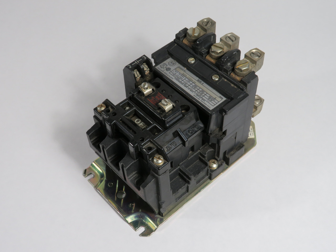 Allen-Bradley 500-COD930 Top-Wired Contactor Ser A 110/120V 50/60Hz 3P 1NO USED