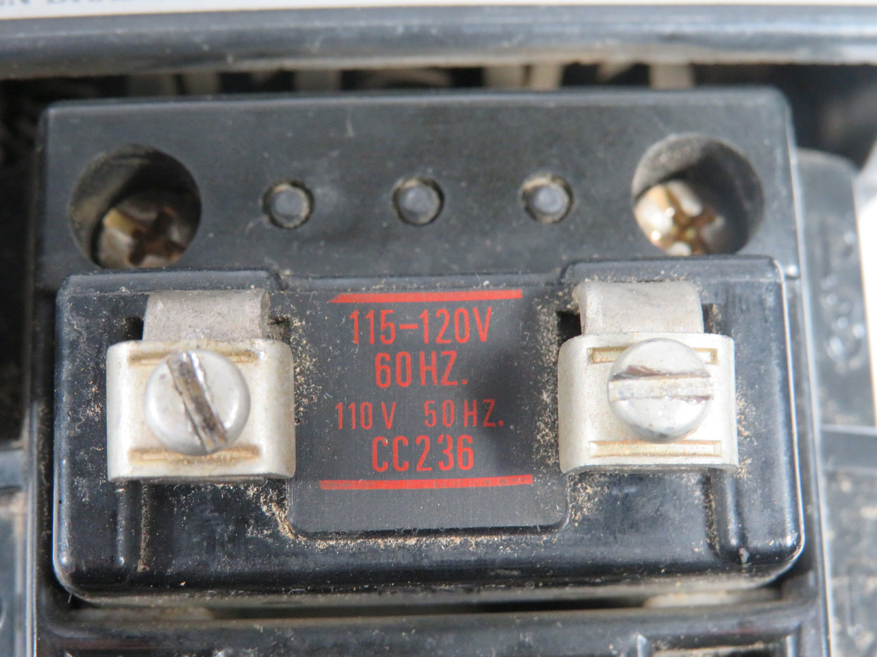 Allen-Bradley 500-COD930 Top-Wired Contactor Ser A 110/120V 50/60Hz 3P 1NO USED