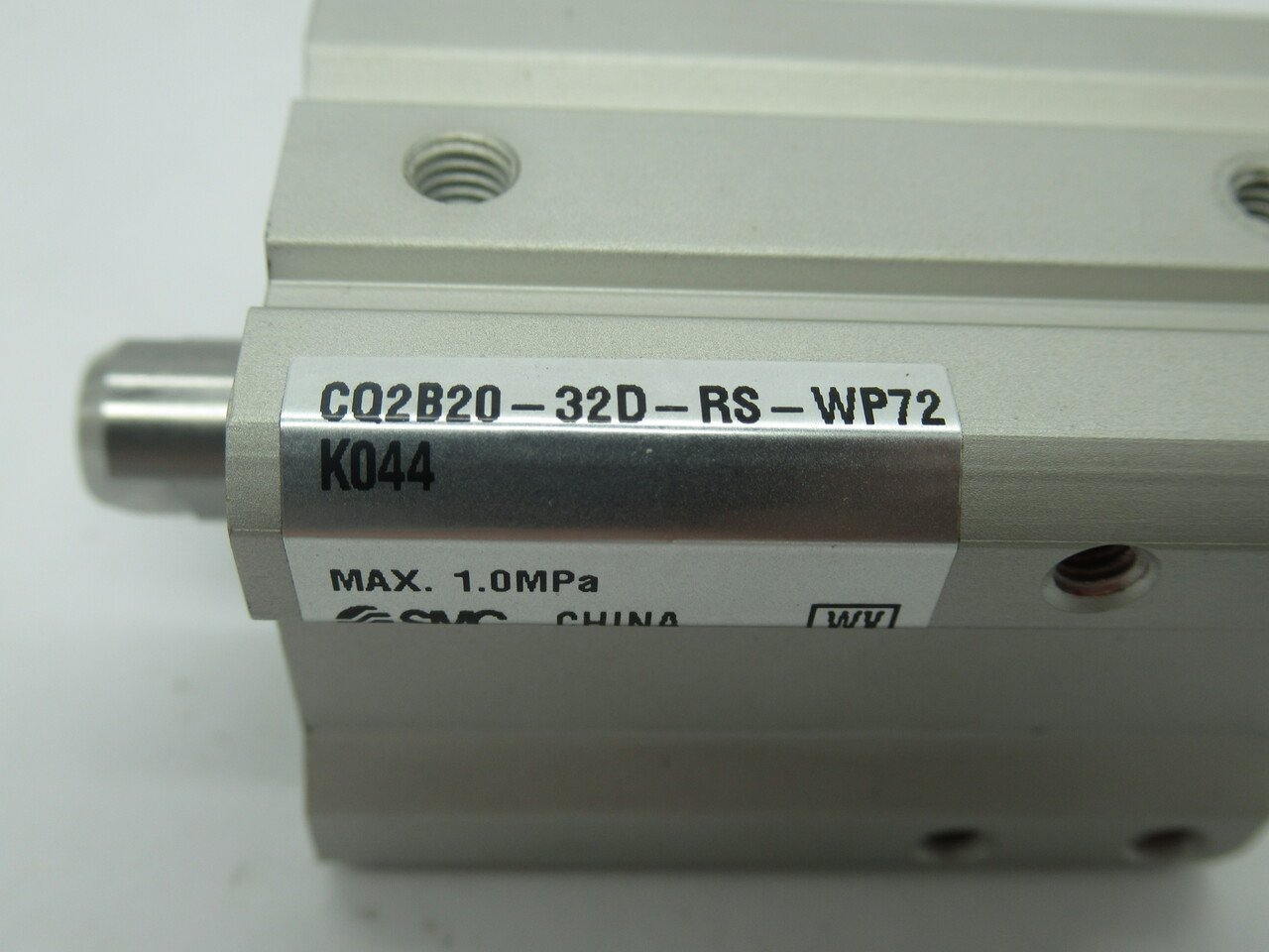 SMC CQ2B20-32D-RS-WP72K044 Compact Cylinder 20mm Bore 32mm Stroke 1.0MPa NWB