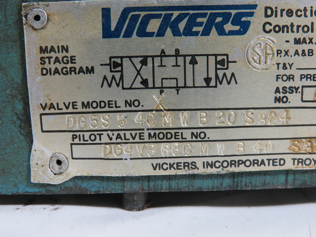 Vickers DG5S-8-4C-M-W-B-20-S-324 Directional Control Valve Assembly 3000PSI USED