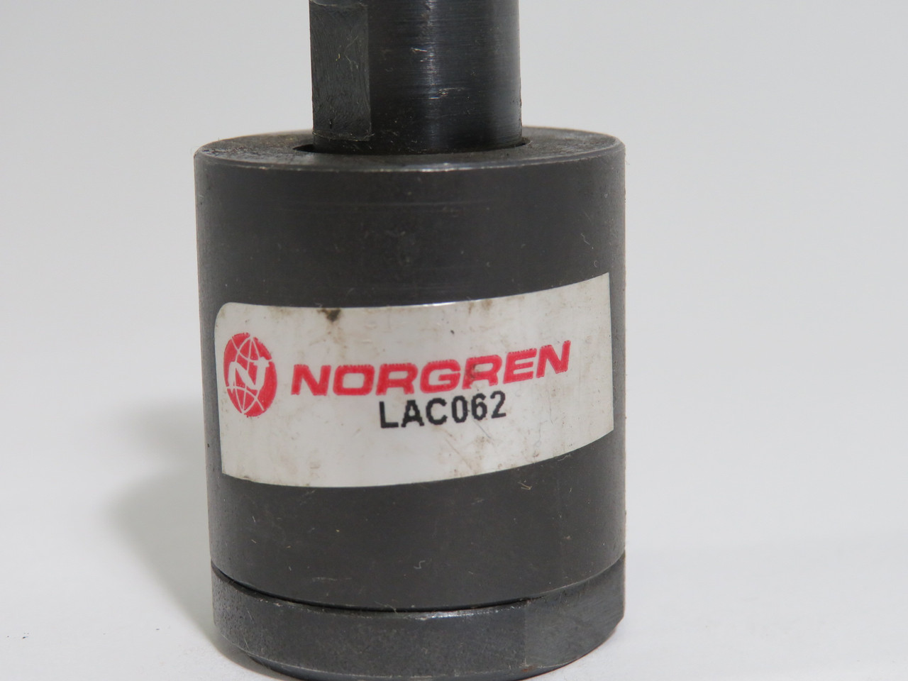Norgren LAC062 Self-Aligning Rod Coupler USED