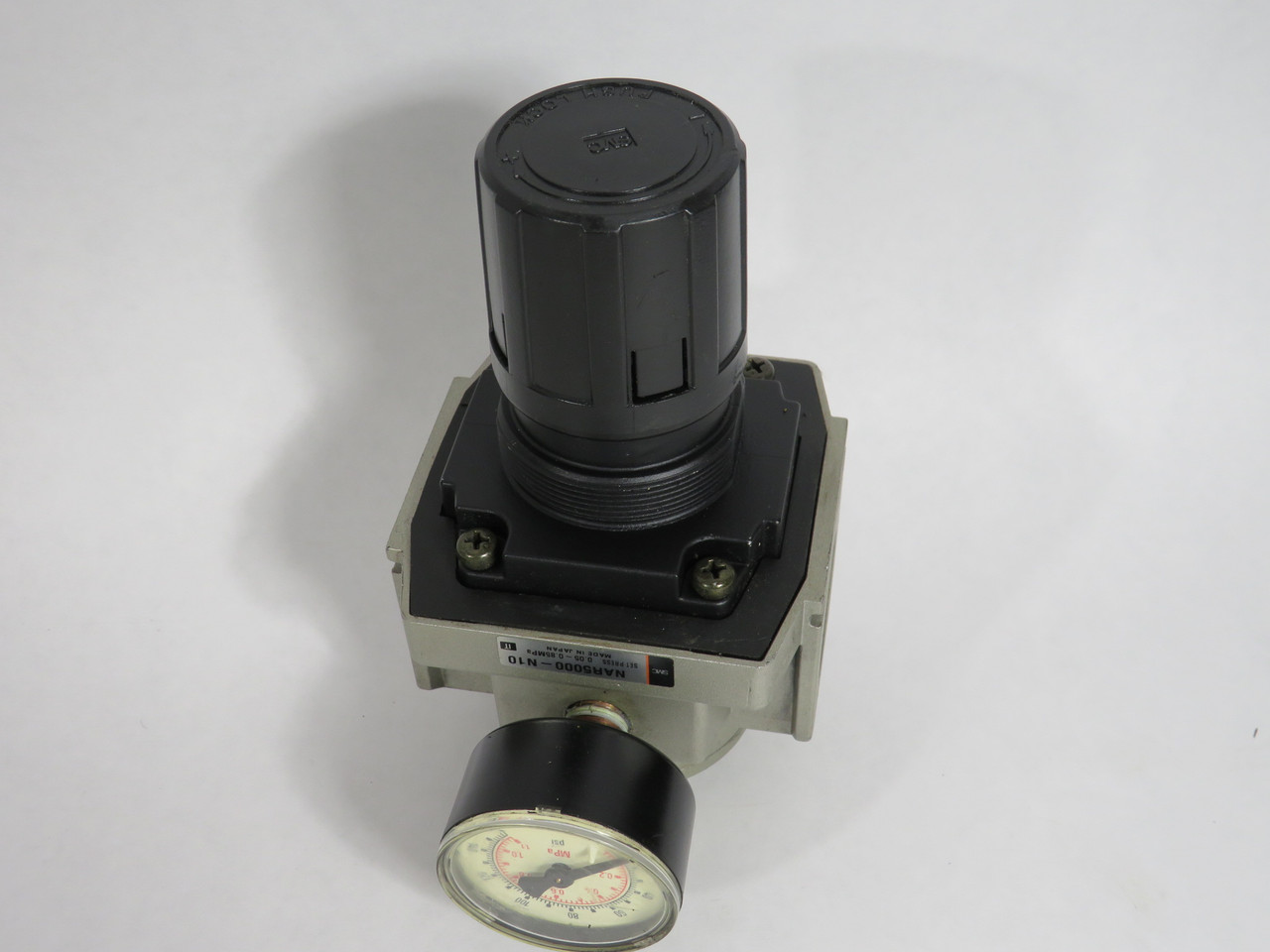 SMC NAR5000-N10 Modular Pressure Regulator w/Gauge 1" NPT  *COS DMG* USED