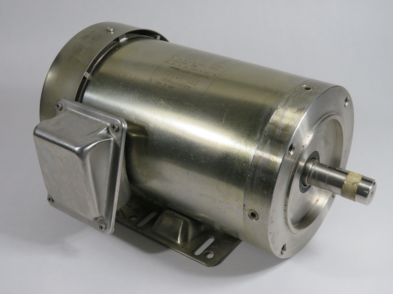 Leeson 2.0/1.5HP 1740/1440RPM 208-230/190V 460/380V 145TC TEFC 3Ph USED