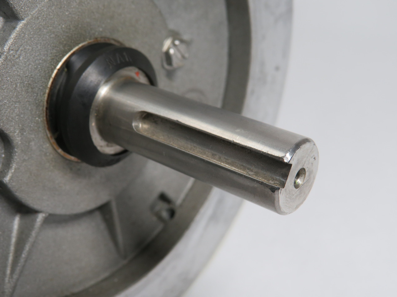 Leeson 1-1/2HP 1.12kW 1750RPM 208-230/460V 56C TEFC 3Ph 60Hz *NO KEY* USED