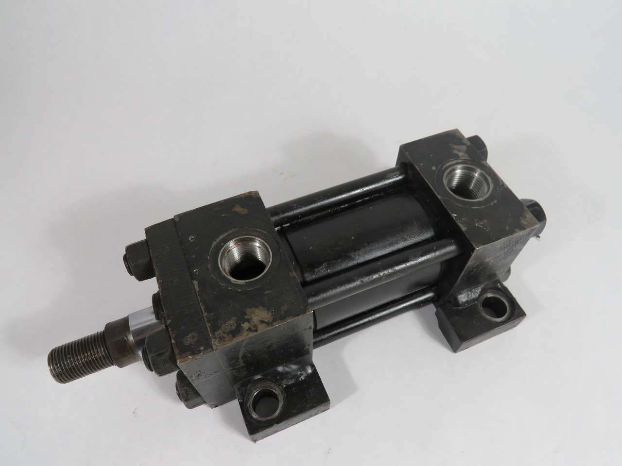 Parker 02.00C2HLT14A-2.000 Hydraulic Cylinder 2" Bore 2" Stroke USED