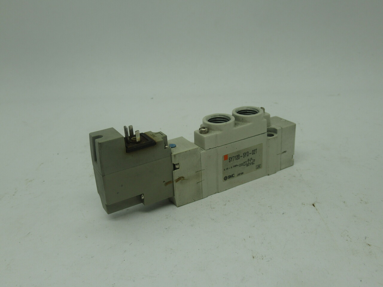 SMC SY7120-5YO-02T Solenoid Valve 5Port 1/4" 0.15-0.7MPa 24VDC USED