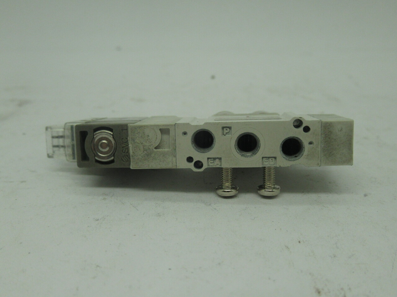 SMC SY3120-5LOU-C6 Solenoid Valve 24VDC 2Pos Single Action 0.15-0.7MPa USED