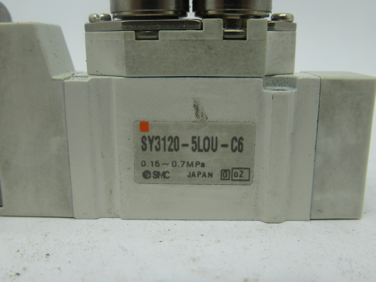 SMC SY3120-5LOU-C6 Solenoid Valve 24VDC 2Pos Single Action 0.15-0.7MPa USED