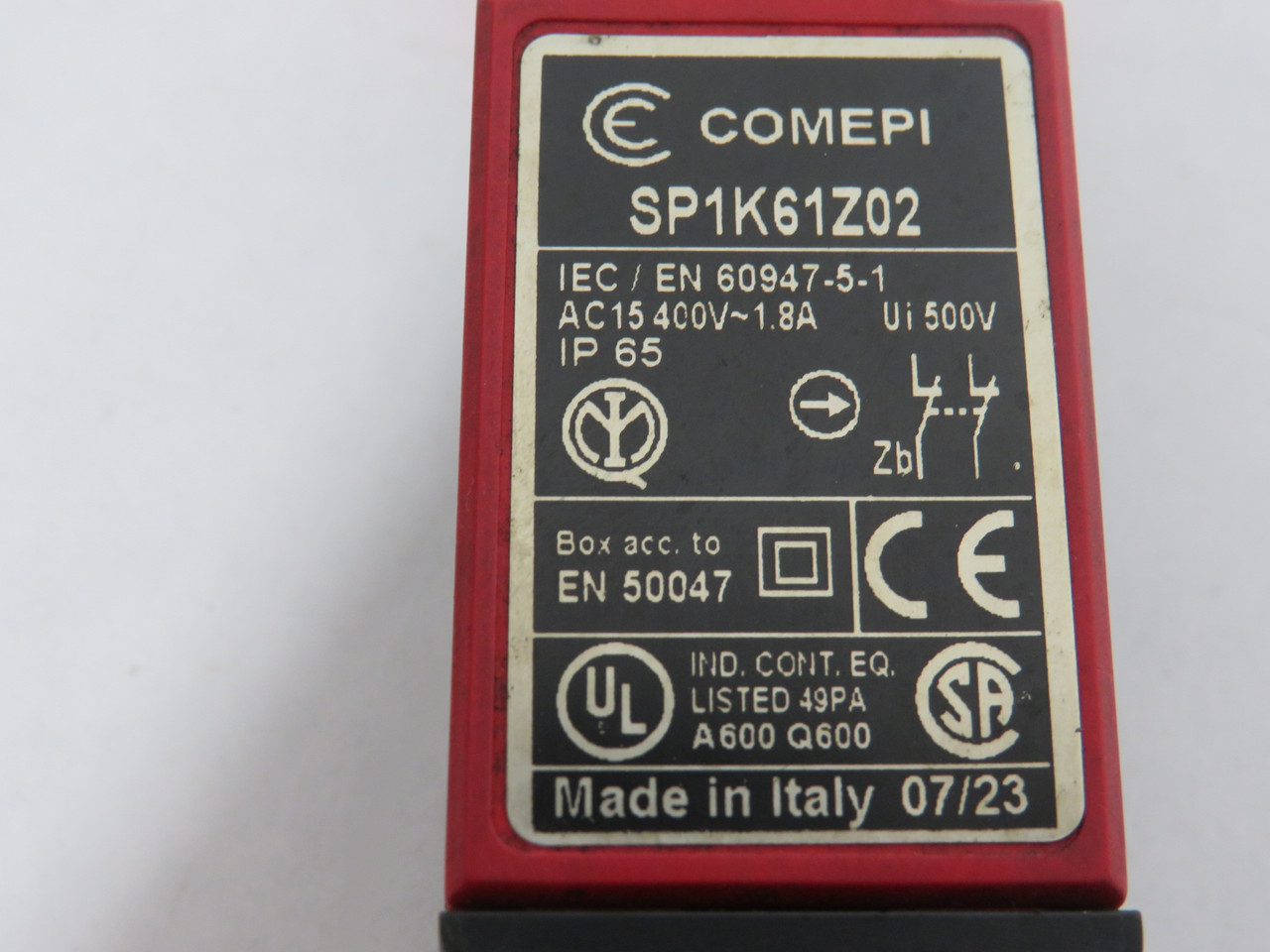 Comepi SP1K61Z02 Hinge Mount Safety Limit Switch 15-400VAC 1.8A *COS DMG* USED