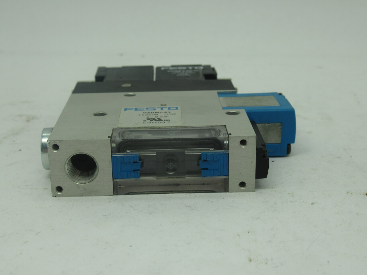 Festo 162508 VADMI-95 Vacuum Generator 2-8bar 20.4-26.4VDC 1.5W *No Caps* USED