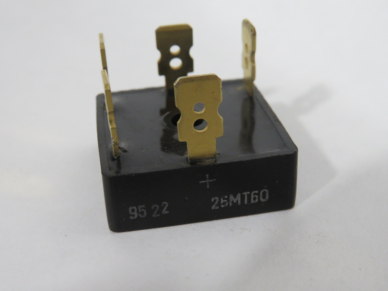 International Resistors 26MT60 Bridge Rectifier Diode 35A 600V(RRM) 3 Phase USED