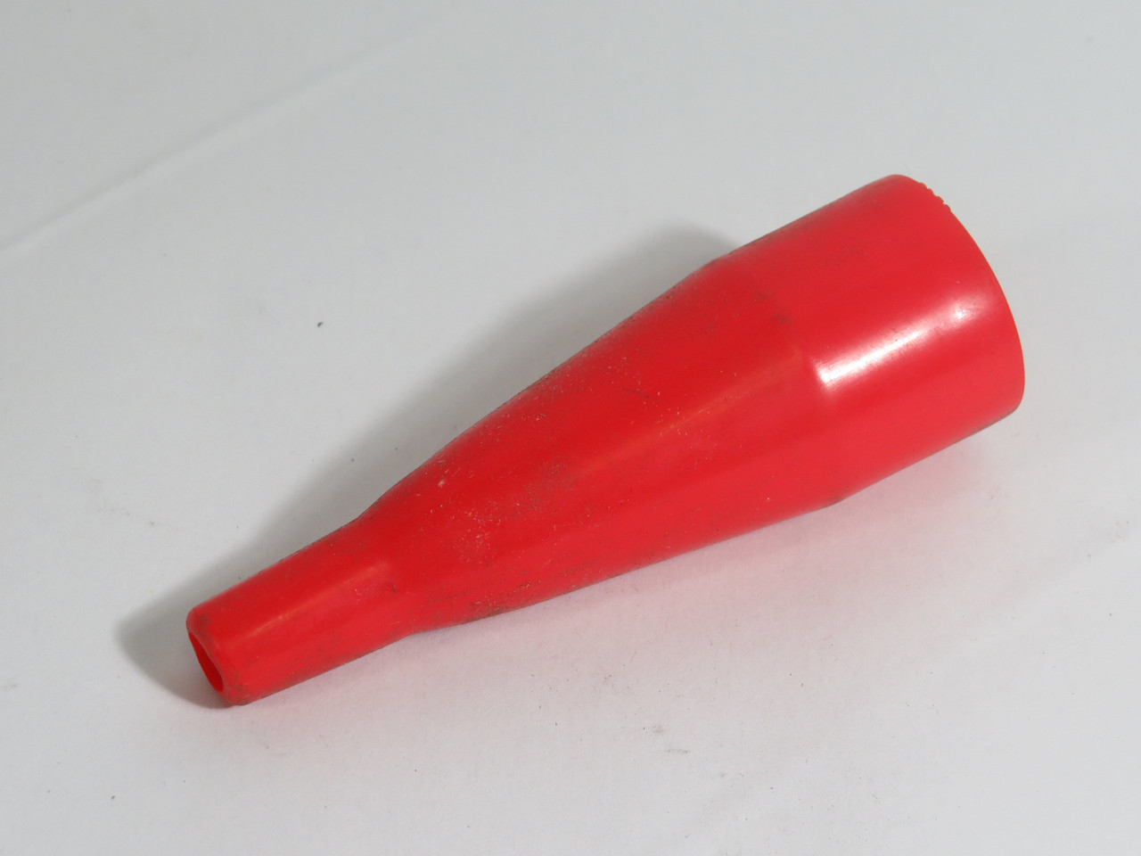 Mueller BU-26-2 Test Clip Probe Insulator Red 25-Pack *Shelf Wear* NWB