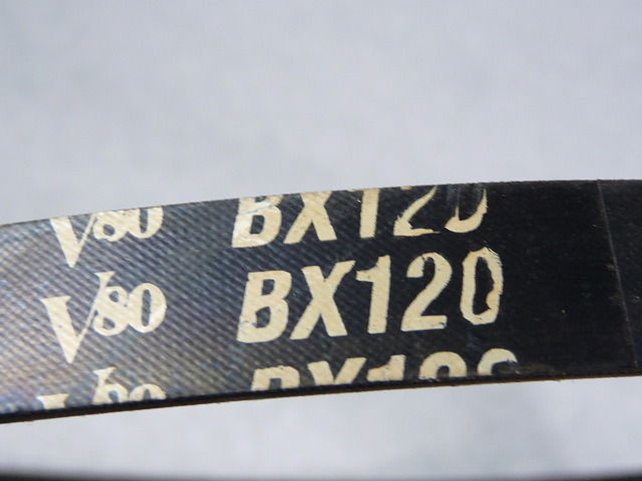Gates BX120 Notched Oil/Heat Resistant V-Belt 123" ! NOP !