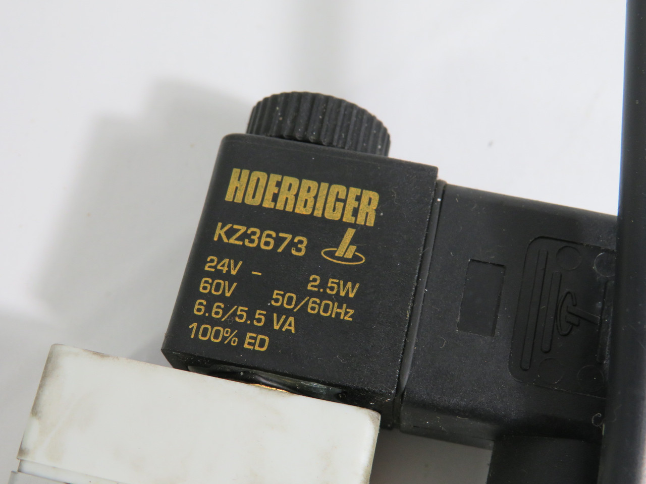 Hoerbiger S9381-1/8 Directional Control Valve 24VDC 60VAC USED