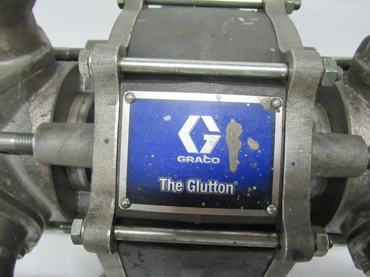 Graco 220-663 The Glutton Pump 0.5" Inlet 1" Outlet Carbon Steel 4:1 6 GPM USED