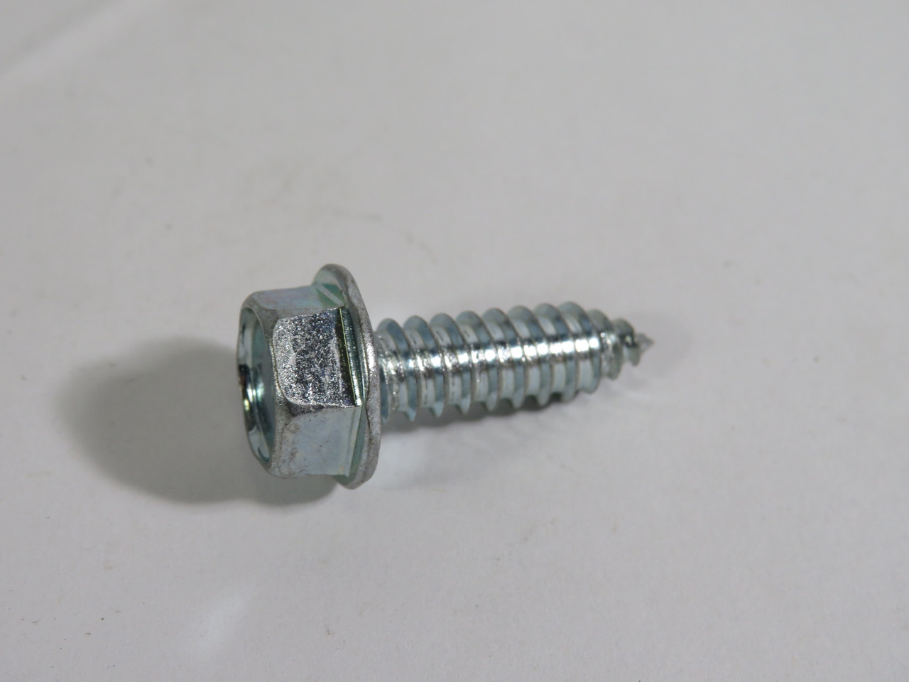 Spaenaur ST-369H Tapping Screw 5/16" x 1" Type AB Lot of 31 NEW