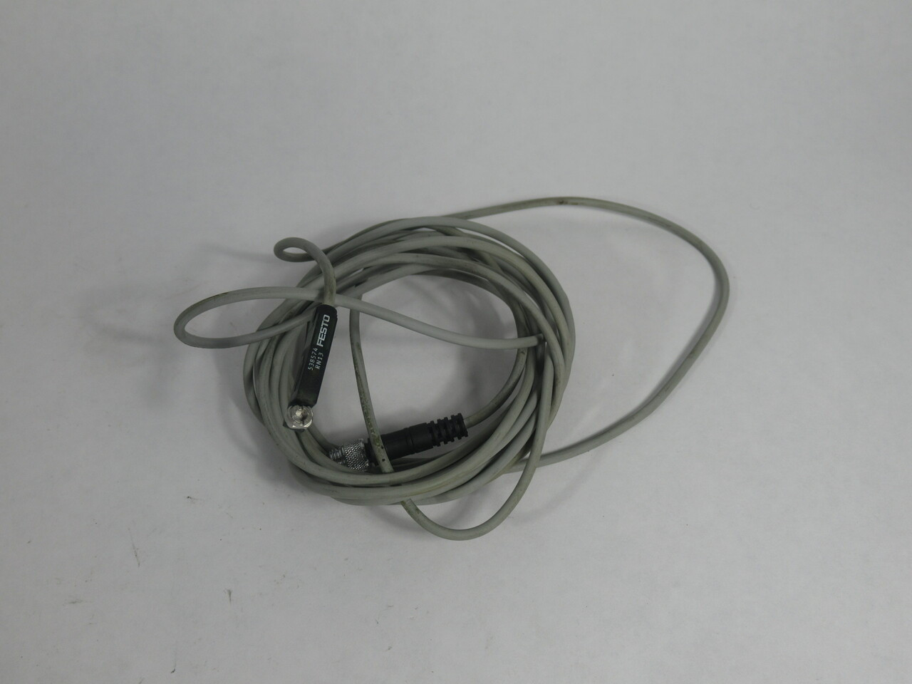 Festo 538574 Proximity Sensor 3Pin 4m Cable USED