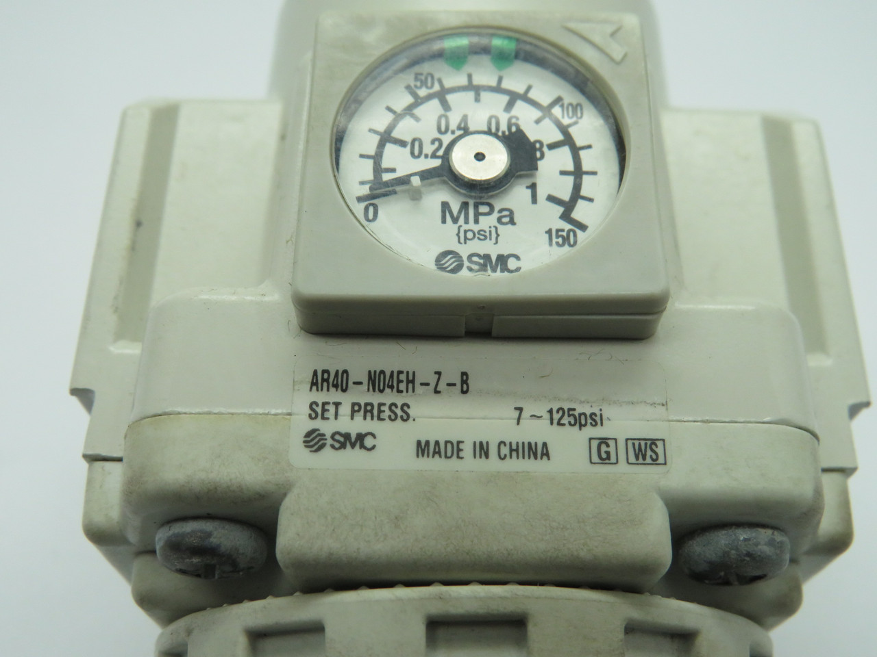 SMC AR40-N04EH-Z-B Regulator 1/2" NPT 7-125psi *Cosmetic Damage* USED