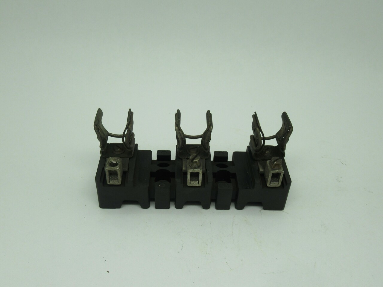 Allen-Bradley 1491-N266 Fuse Block 60A 600V 3-Pole *Missing Nut* USED