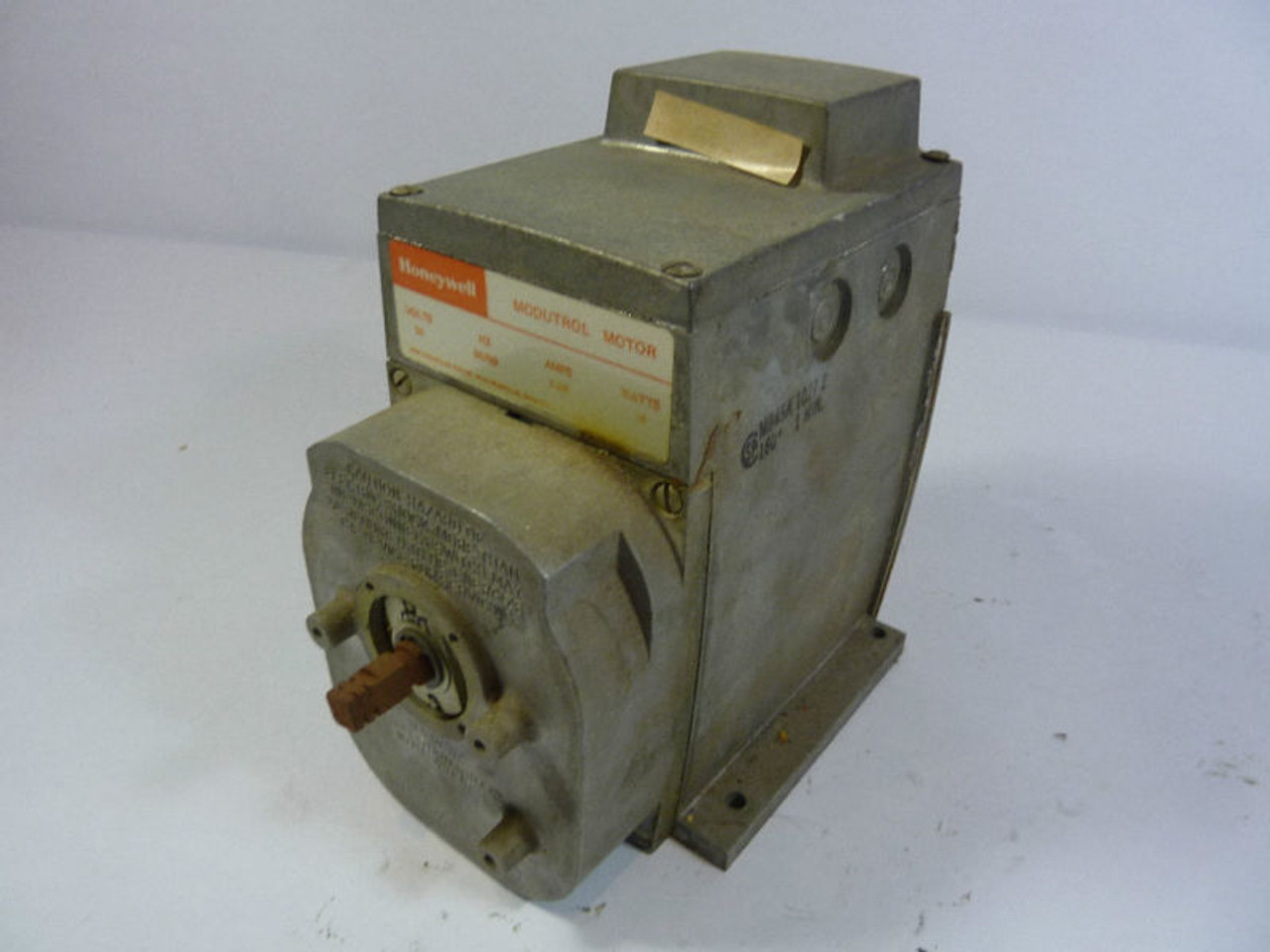 Honeywell M845A-1027 Actuator 1.06 Amp 24VDC USED