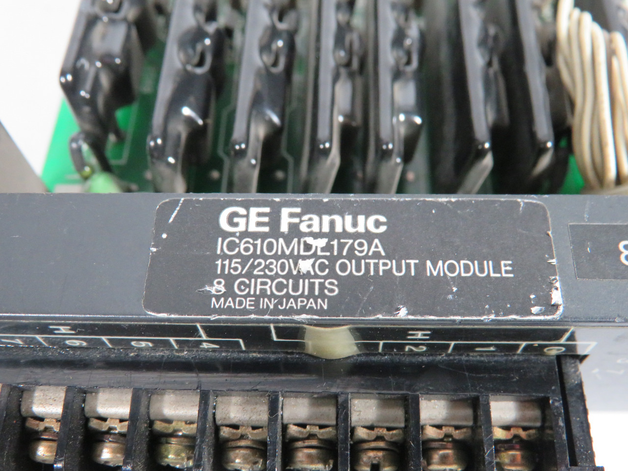 GE Fanuc IC610MDL179A Output Module 115/230V 8-Circuit MISSING DOOR USED