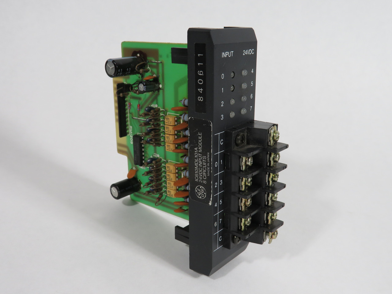 General Electric IC610MDL101A Input Module 24VDC 8-Circuit MISSING DOOR USED