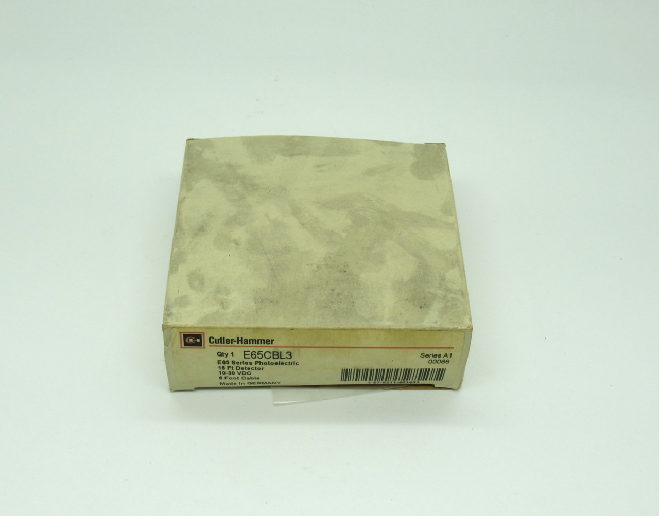 Cutler-Hammer E65CBL3 Photoelectric Sensor 16FT 10-30VDC SHELF WEAR NEW