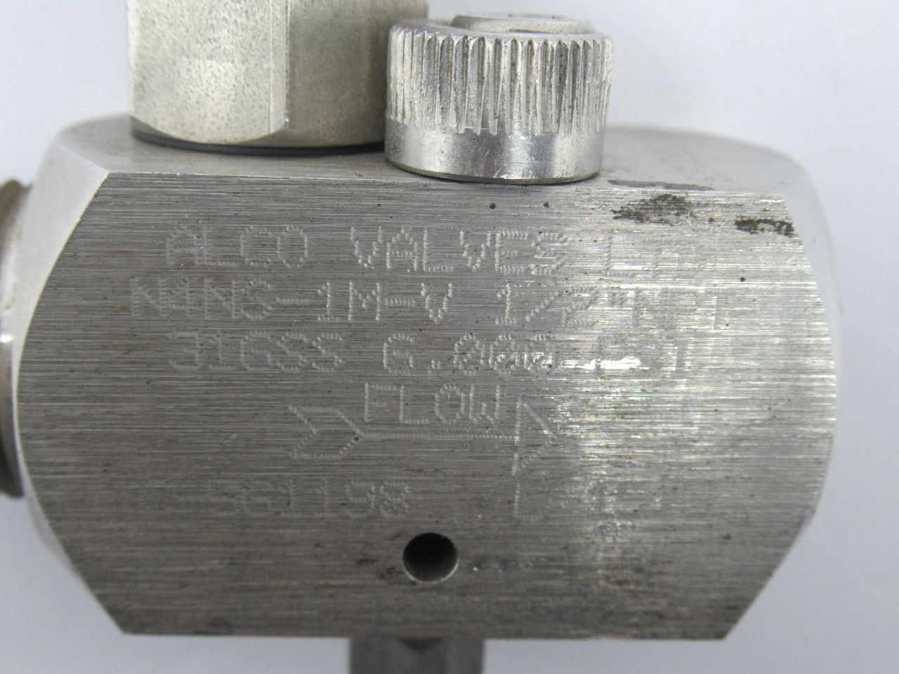 Alco N4NS-1M-V Needle Valve 1/2" NPT 6,000PSI *Rust* USED