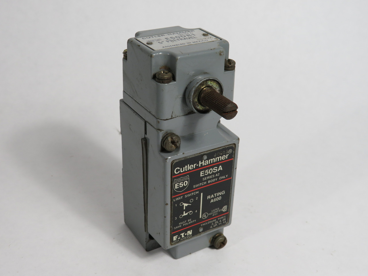 Cutler-Hammer E50SA Series A2 Limit Switch C/W E50DR1 Head COSMETIC DAMAGE USED