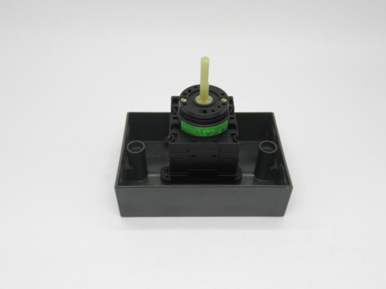 Klockner Moeller T3-4-8344/I/SVB-SW T3 Main Switch 600V 25A 8P + Housing NOP