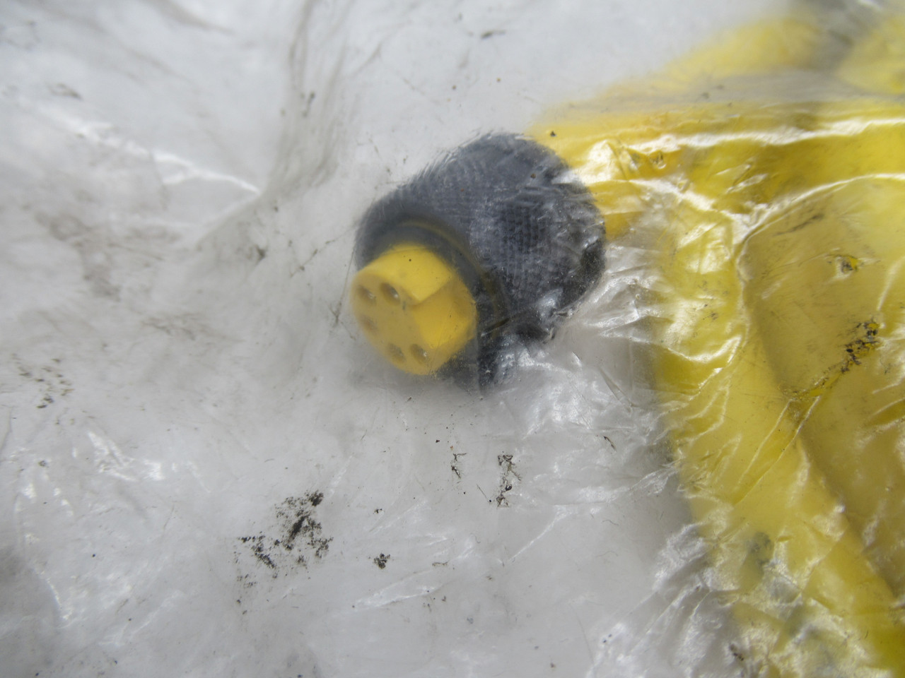 Molex 1300060051 Mini-Change Single Ended Cordset 600V Female *Ripped Bag* NWB