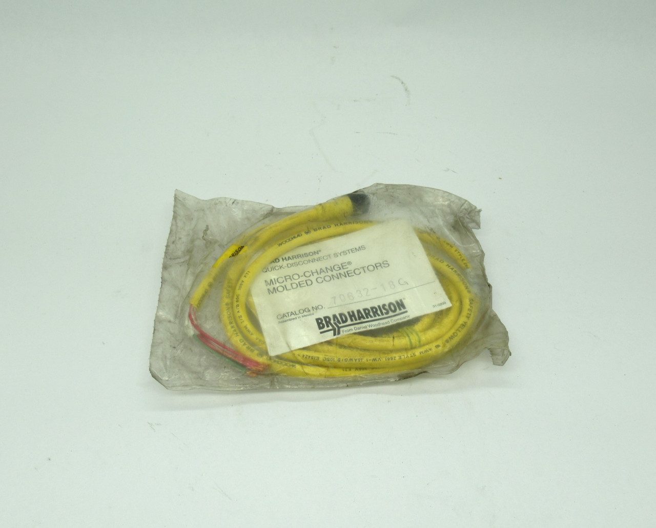 Woodhead 70632-18G Micro-Change Molded Connector Cable 300V *Ripped Bag* NWB