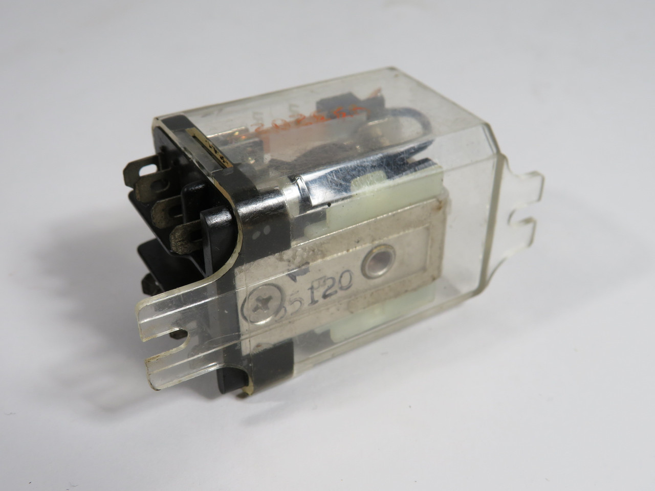 Potter & Brumfield KUP-11A55-120 Plug-In Relay 120V 10A 8-Blade 600V@3A USED