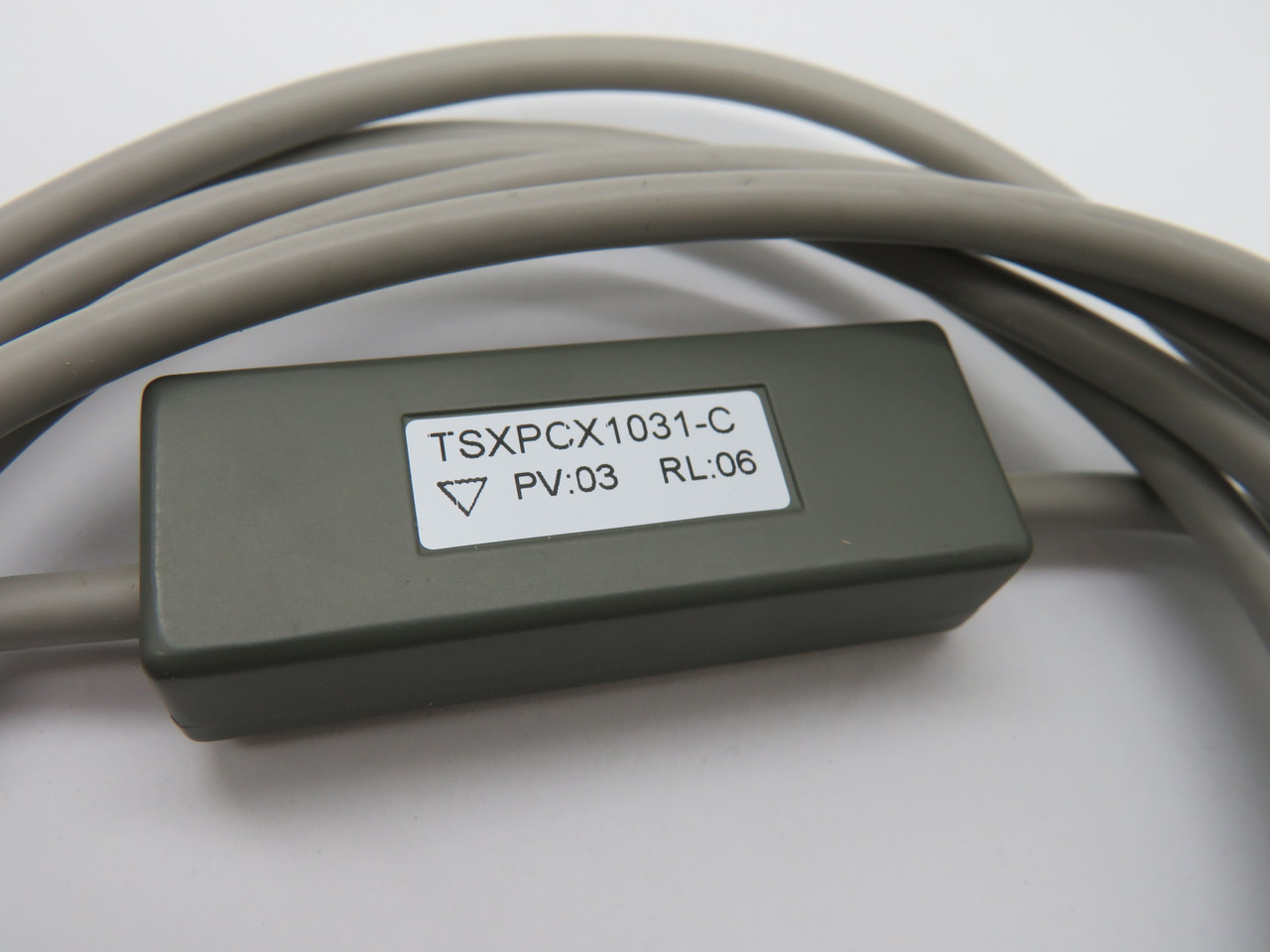 Schneider Electric TSXPCX1031-C Connecting Cable Modicon X80 2.5m NEW