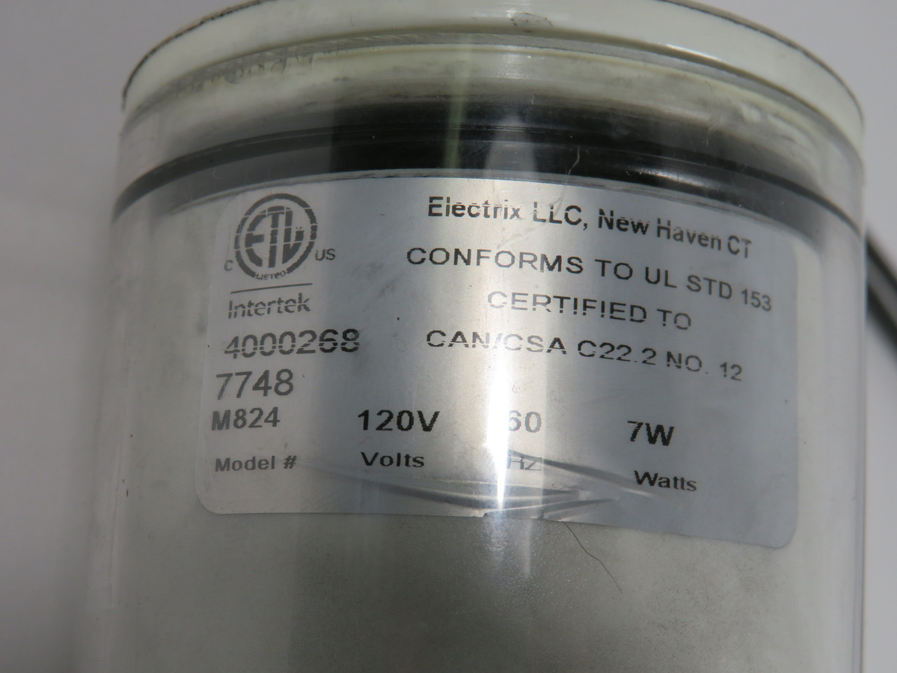 Electrix 7748 Compact 20" LED Machine Tube Light 120V 7W SHELF WEAR USED