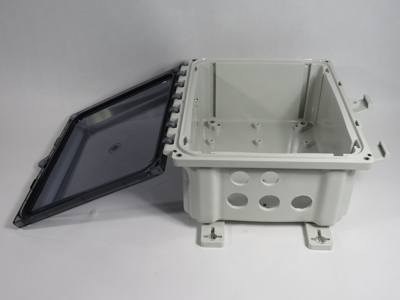 AttaBox AH1084C Enclosure 10x8x4" Polycarbonate 6 KNOCKOUTS/COSMETIC DMG USED