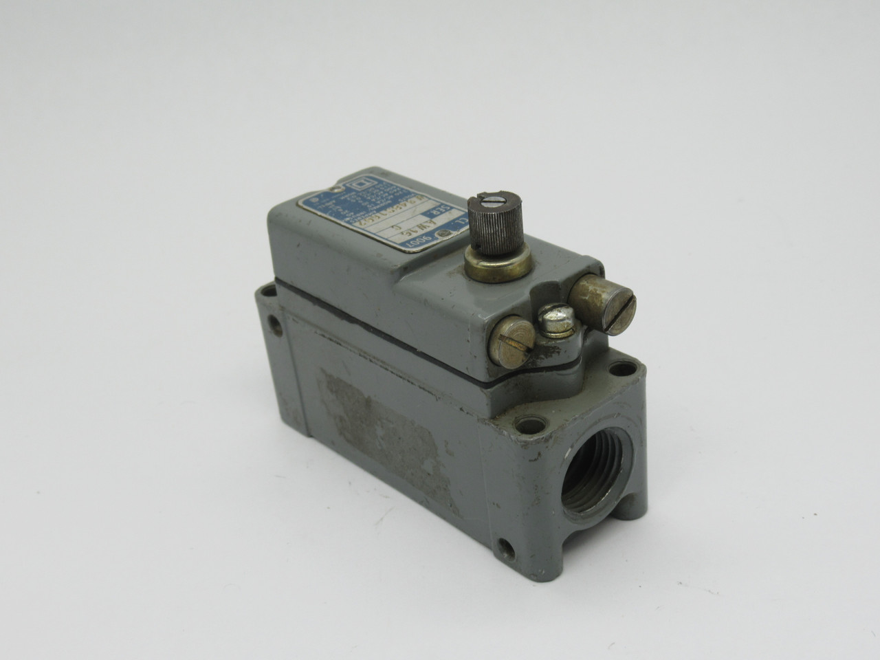 Square D 9007-AW16 Limit Switch 15A 600VAC Series C USED