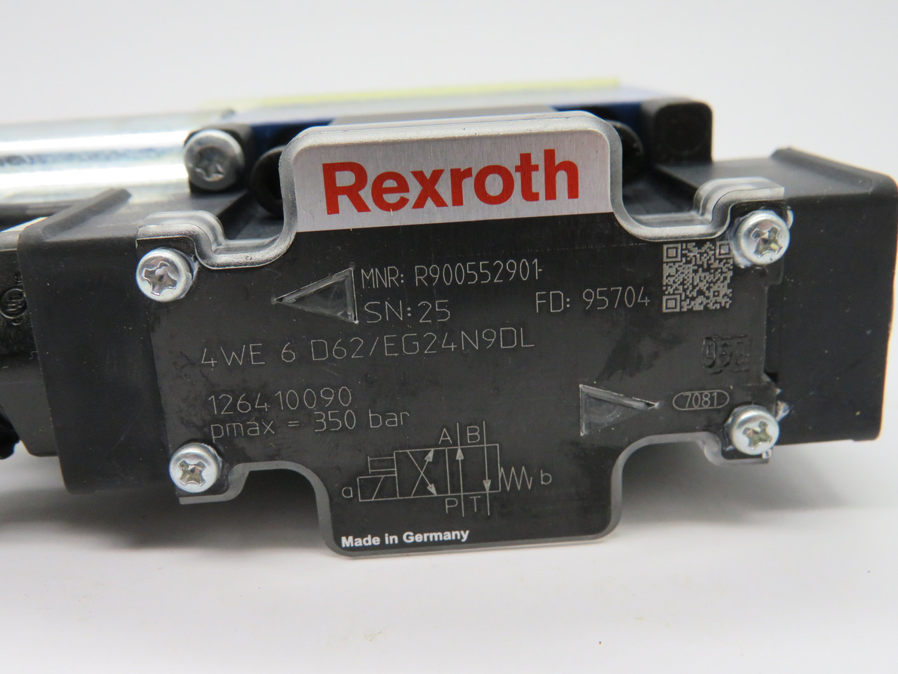 Rexroth R900552901 Directional Control Valve 24VDC 1.25A 350 bar NOP