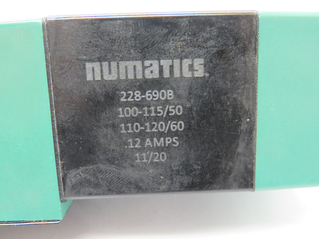 Numatics 152SS400K000030 Solenoid Valve 110-120V 50/60HZ .12Amps Damaged Bag NWB