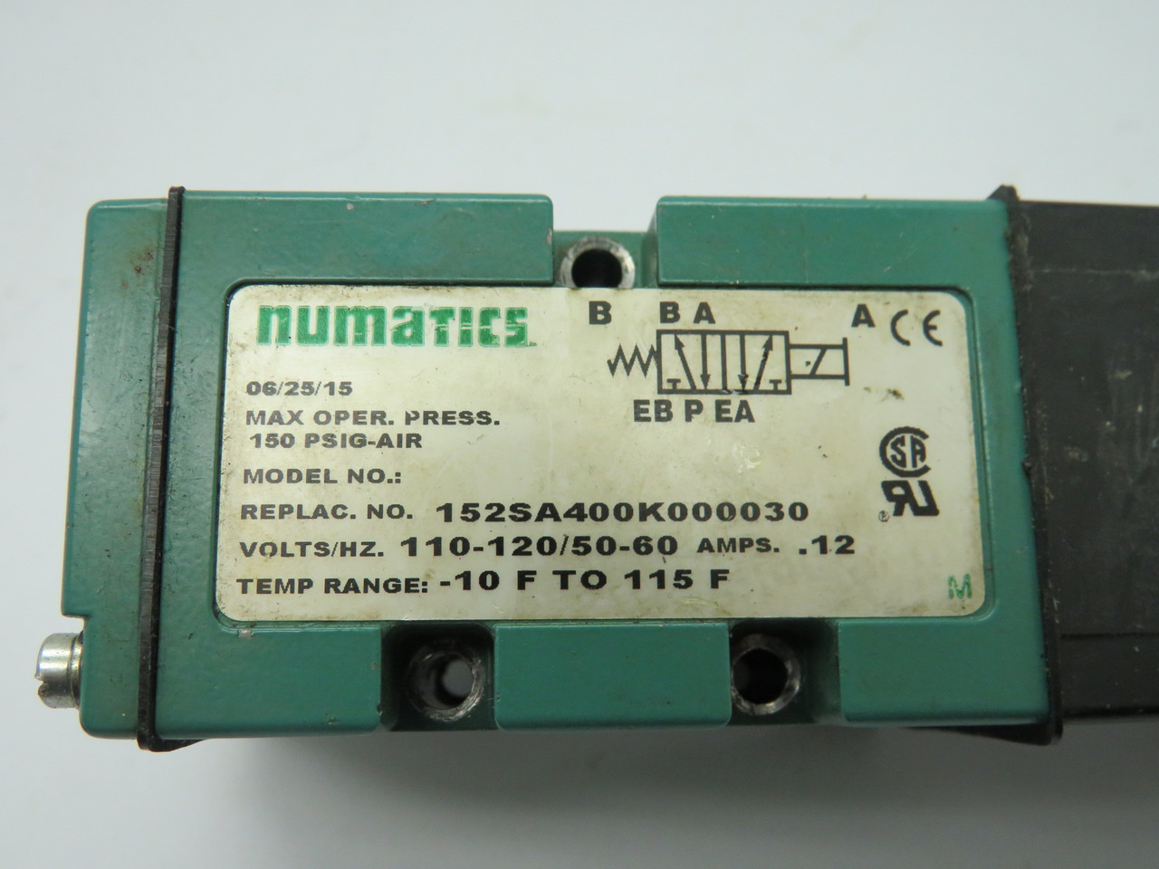 Numatics 152SA400K000030 Solenoid Valve 110/120V 50/60HZ Missing Screws USED