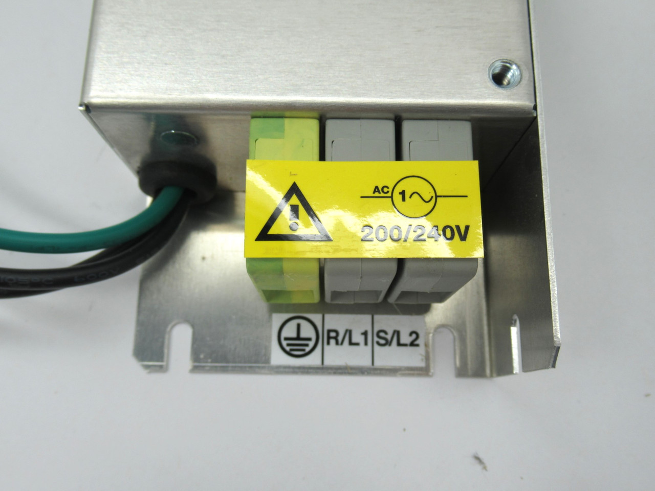 Schneider Electric VW3A31401 EMC Filter 200/240V 50/60HZ 9A 1PH *Open Box* NEW