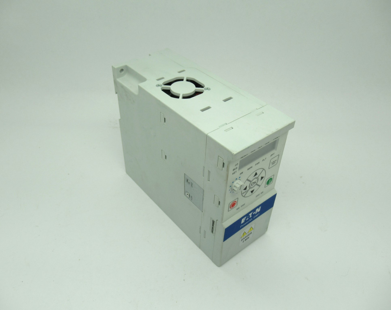 Eaton DM1-344D3NB-S20S Variable Frequency Drive 2/3HP 3Ph 0-480V 4.3/5.6A USED