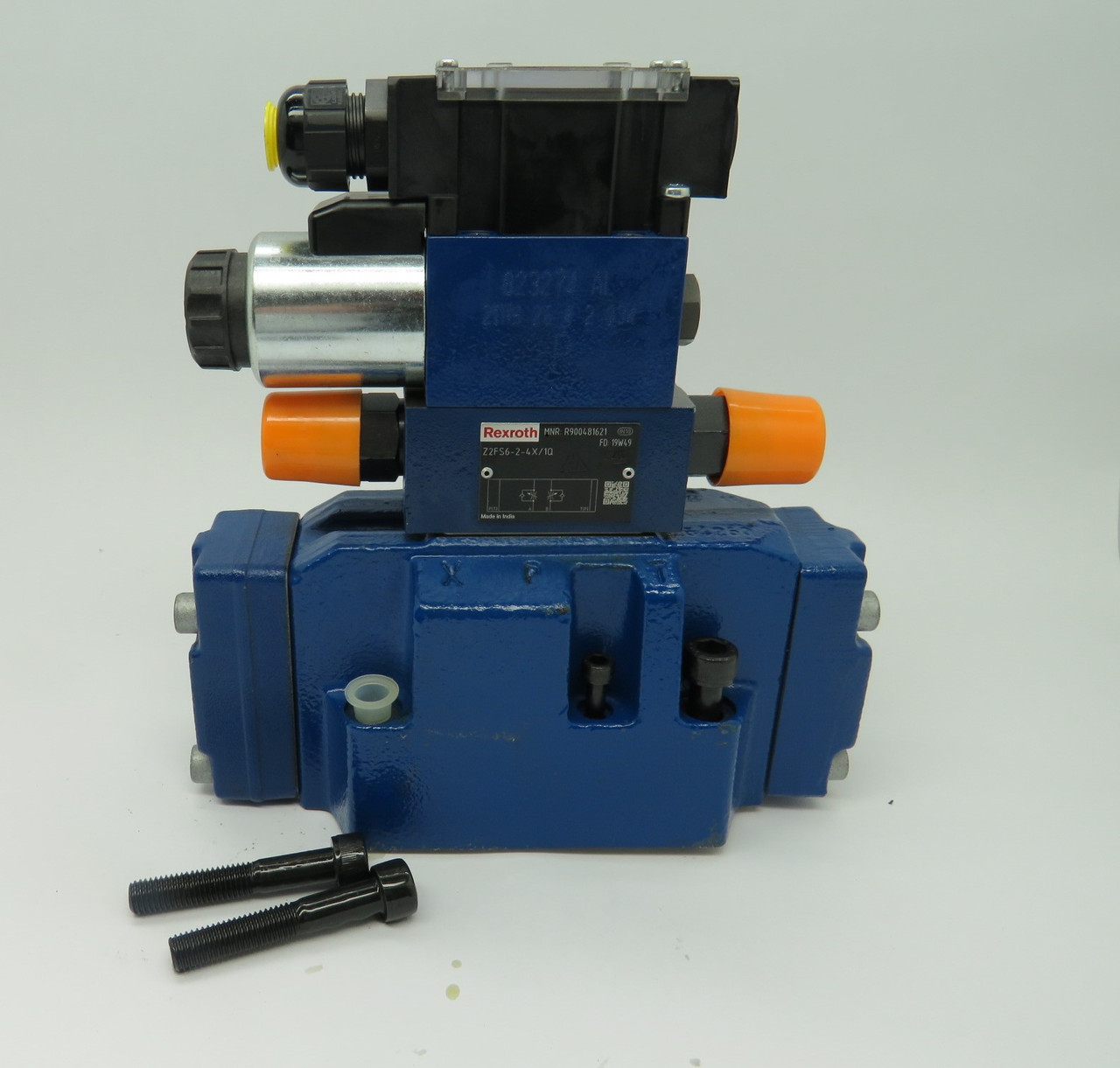 Rexroth R900619223 Directional Spool Valve 24VDC 1,25A 4WE-6D6X/EG24N9DL/B10 NOP