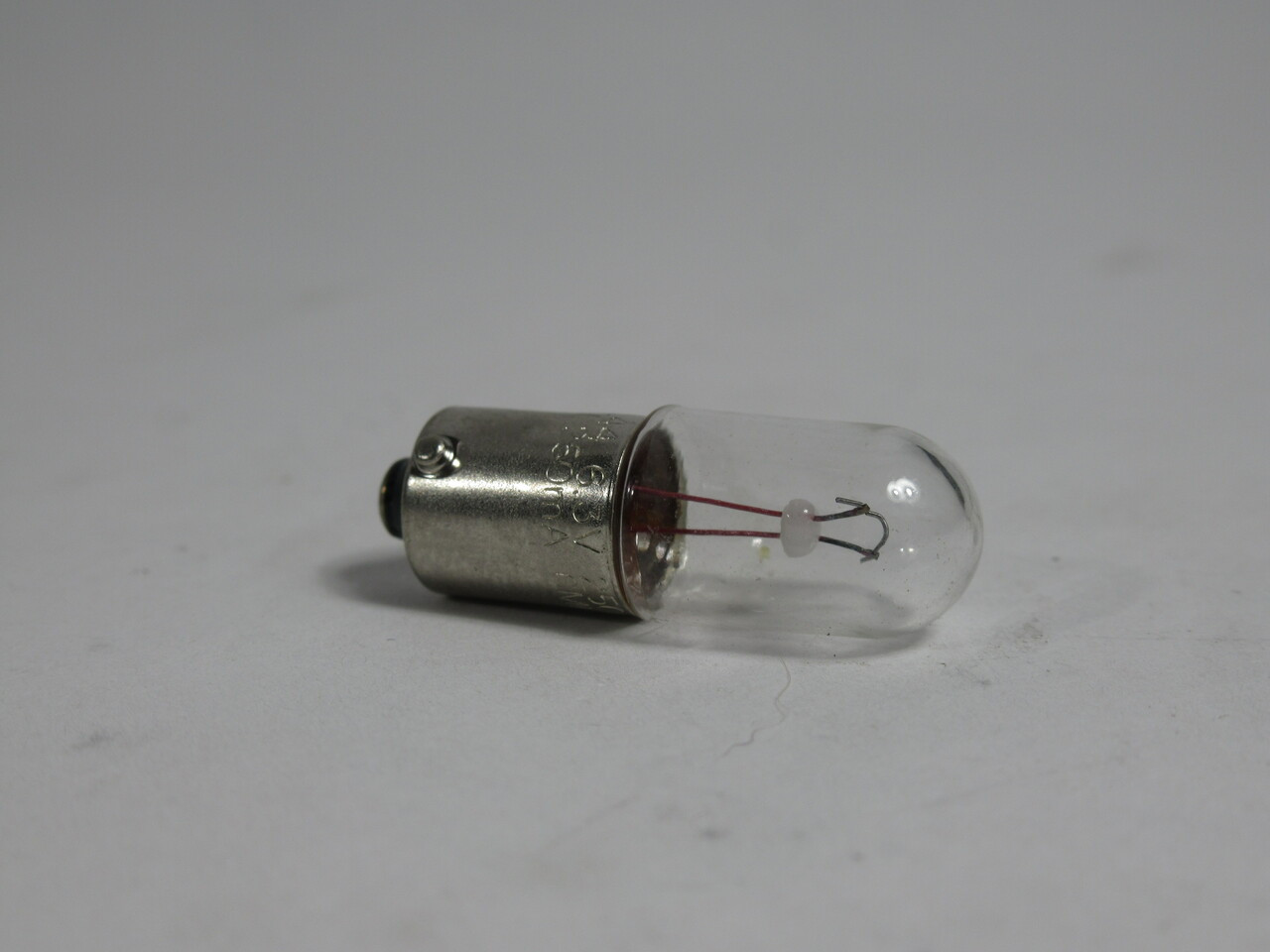 Chicago Miniature CML44 Miniature Bulb 6.3V 250mA Lot Of 18 NOP