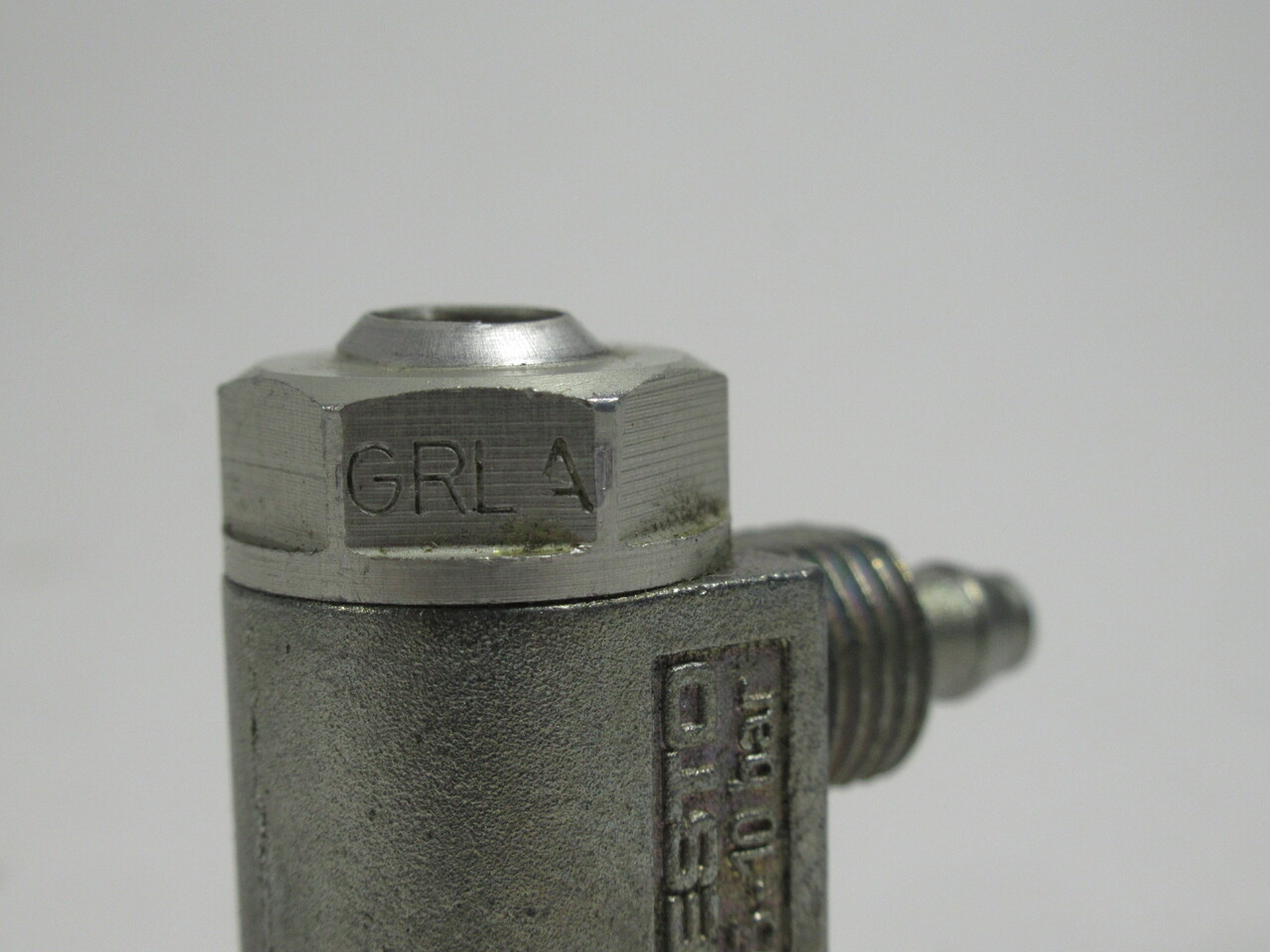 Festo 151174 GRLA-1/4-PK-6-B Flow Control Valve G1/4 03-10bar MISSING NUT USED