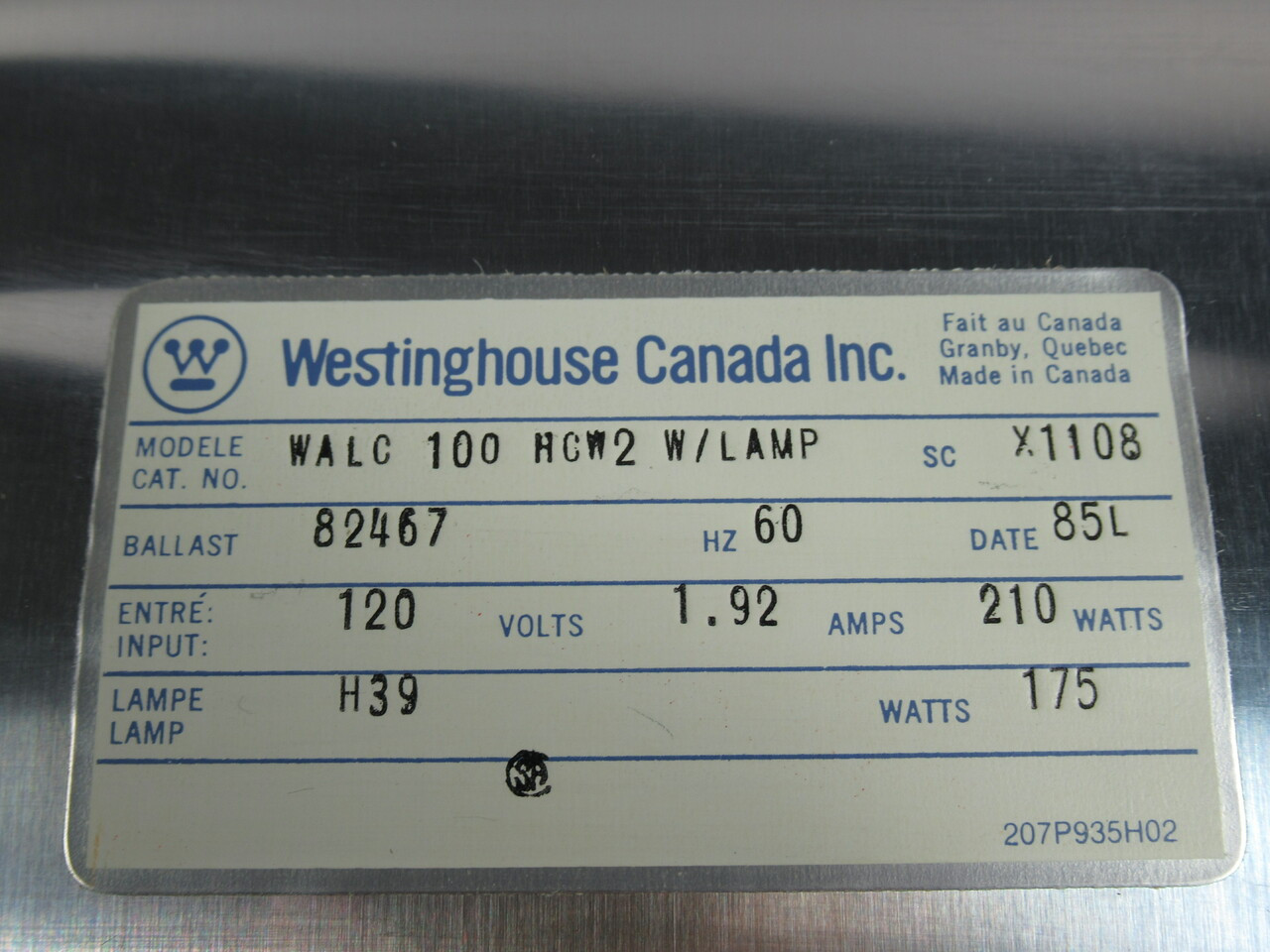 Westinghouse WALC100HCW2 Wall Mounted Area Luminaire 60Hz 120V 1.92A 210W NOP